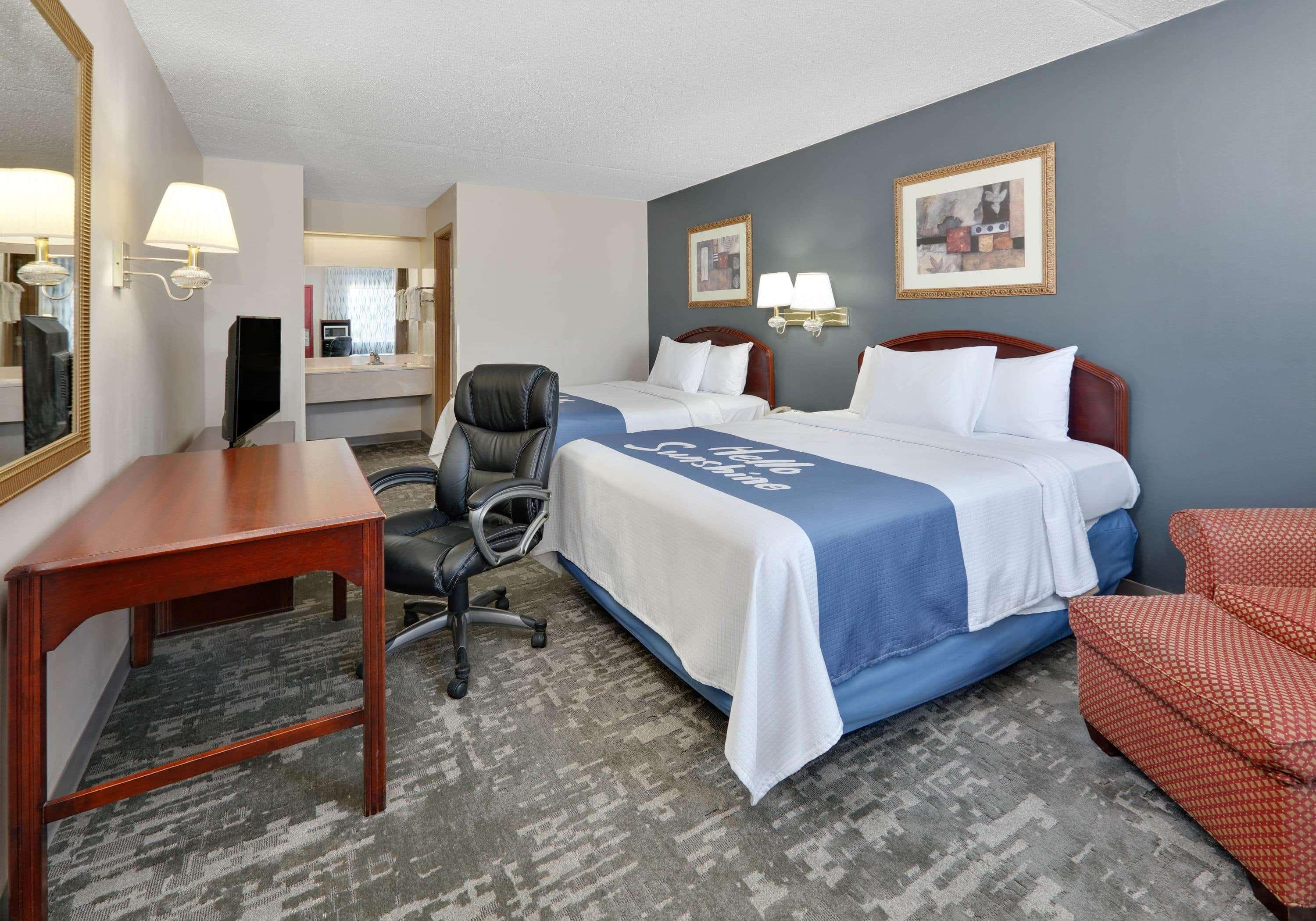 Days Inn & Suites By Wyndham Bentonville Eksteriør bilde