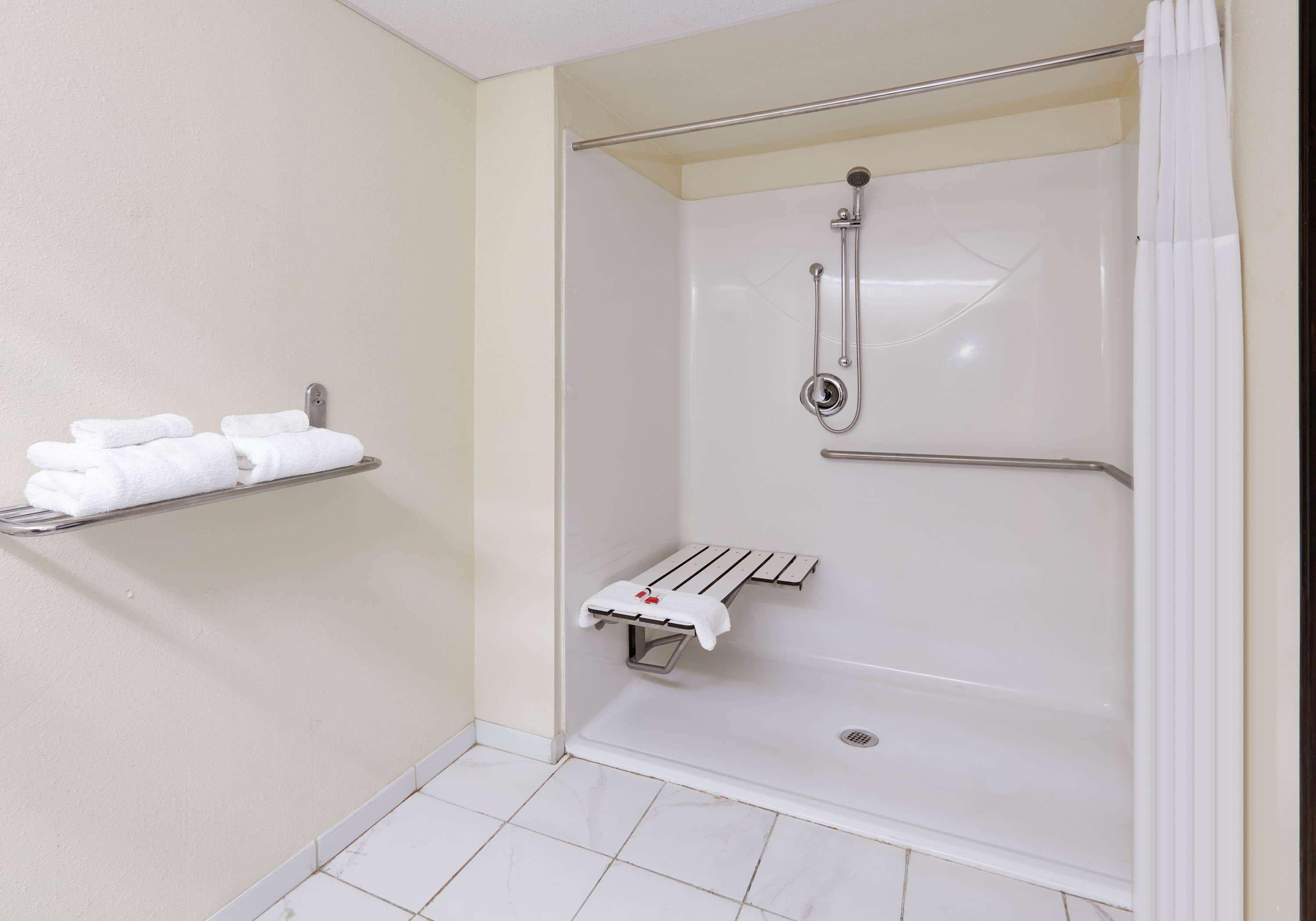 Days Inn & Suites By Wyndham Bentonville Eksteriør bilde